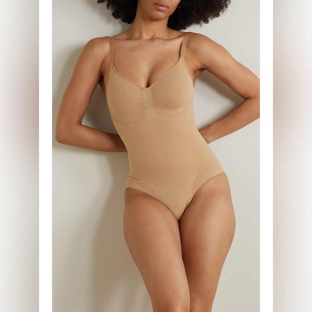 SKIMS SEAMLESS SCULPT BRIEF BODYSUIT OCHRE SMALL